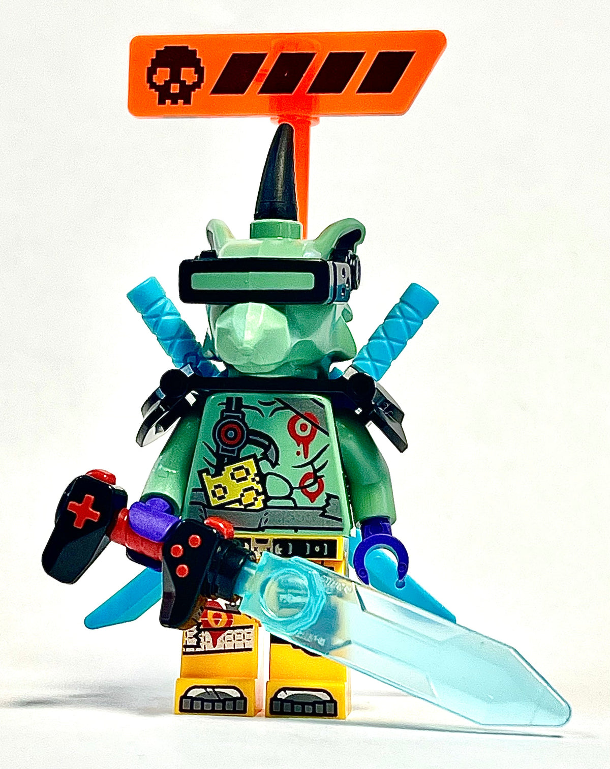 Hausner - Shoulder Armor with Scabbard, njo0573 - LEGO® Ninjago Minifigure
