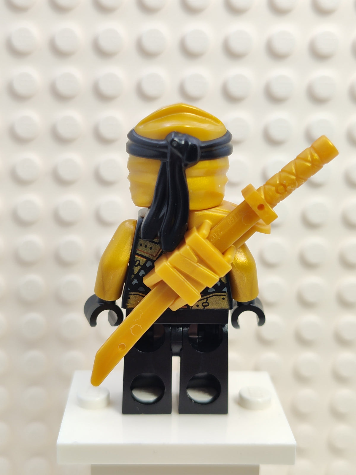 Cole (Golden Ninja), njo0758 - LEGO® Ninjago Minifigure